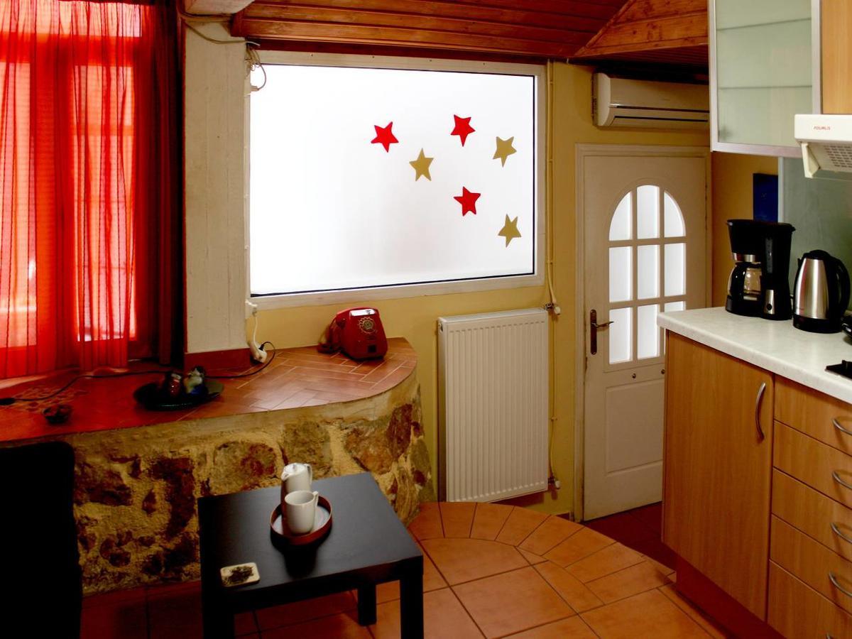 Sweet stone apartment in Imittos Atene Esterno foto